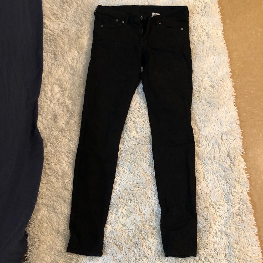 BRAND NEW H&M SUPER SKINNY JEAN